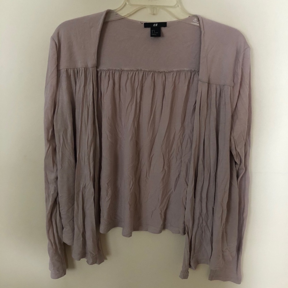 H&M light pink T-shirt material cardigan. Size S